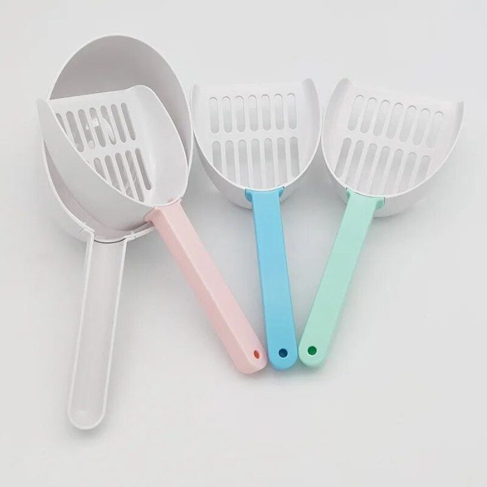 Three efficient plastic scoops with slotted designs and colored handles (pink, blue, green) are displayed against a white background in image 12585-8af2a4.jpg.